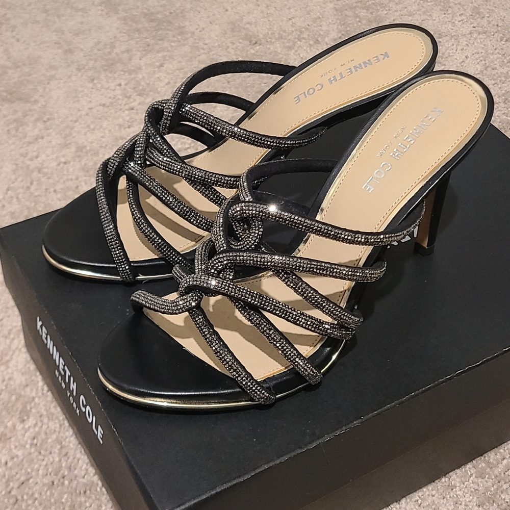 EUC Kenneth Cole New York Women's Brooke 95 Twist Jewel Dress Sandals Hematite 7